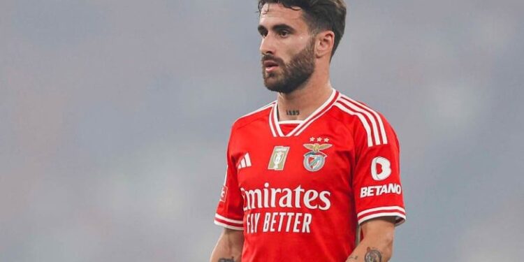 Última hora: Sporting apresenta oferta milionária por Rafa Silva