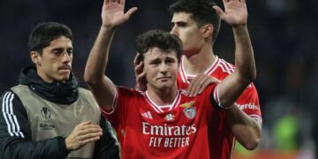 O vídeo de João Neves com a mãe que está a partir o coração dos benfiquistas