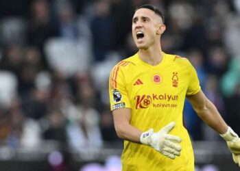 Última hora: Vlachodimos está de saída do Nottingham