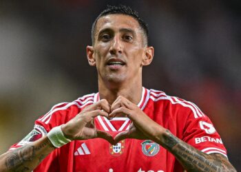 Última hora: Árbitros vão fazer queixa contra Di Maria e argentino arrisca castigo pesado