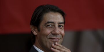 Benfica: Rui Costa anuncia reforços para janeiro