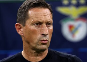 Última hora: Roger Schmidt abre a porta de saída e aumenta pressão sobre Rui Costa