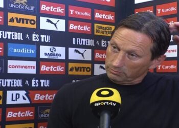 Última hora: Roger Schmidt deixa sério recado a André Villas-Boas (vídeo)