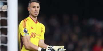 Vlachodimos está de saída do Nottingham