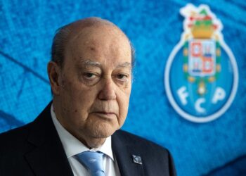 Pinto da Costa quer comprar clube português
