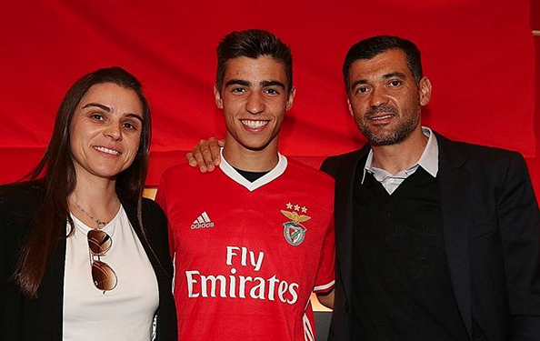 Rodrigo Conceição arrasa FC Porto e deixa sério recado a André Villas-Boas