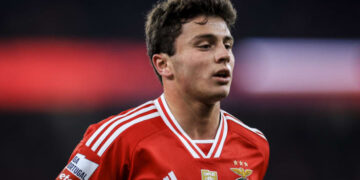 João Neves estava a ser apontado ao Manchester United, mas pode ser desviado pelo… Manchester City