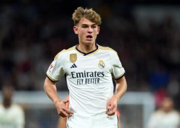 Nico Paz a caminho do Benfica