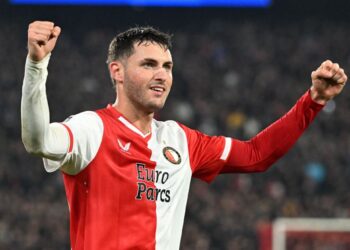 Última hora: Santiago Giménez a caminho do Benfica