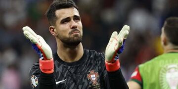 Diogo Costa é reforço do Al-Nassr