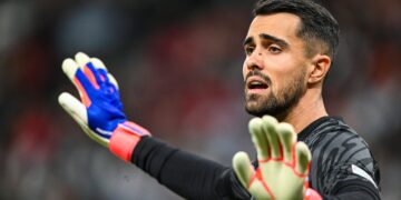 Última hora: Chelsea avança por Diogo Costa