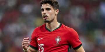 Pedro Neto é reforço do FC Porto