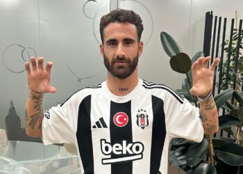 Rafa Silva arrasa Benfica e deixa sério recado a Bruno Lage