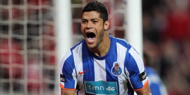 Hulk arrasa FC Porto e deixa sério recado a André Villas-Boas