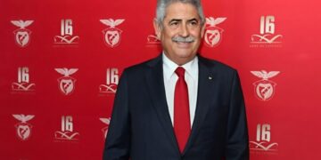 Luís Filipe Viera arrasa adeptos do Benfica e deixa sério recado a Rui Costa