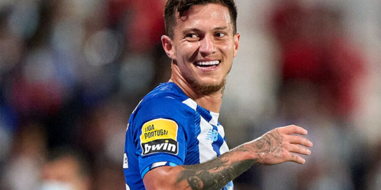 Última hora: Otávio reclama burla de André Villas-Boas