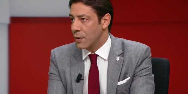Rui Costa deixa sério a Bruno Lage