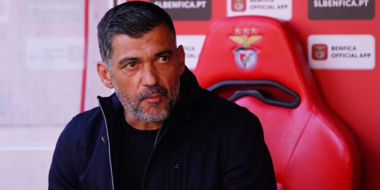 Benfica oficializa saída de Roger Schmidt e avança com negociações para contratar Sérgio Conceição