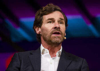 Adeptos do FC Porto deixam sério recado a André Villas-Boas