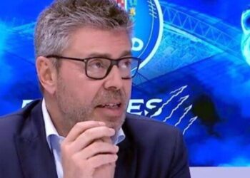 Francisco J Marques arrasa Benfica e deixa sério recado a Rui Costa